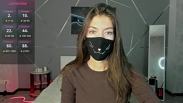 Snapshot of take_me_to_moon chatting on 09-16-25, 01:28 take me to moon online show from 09-16-25, 01:28