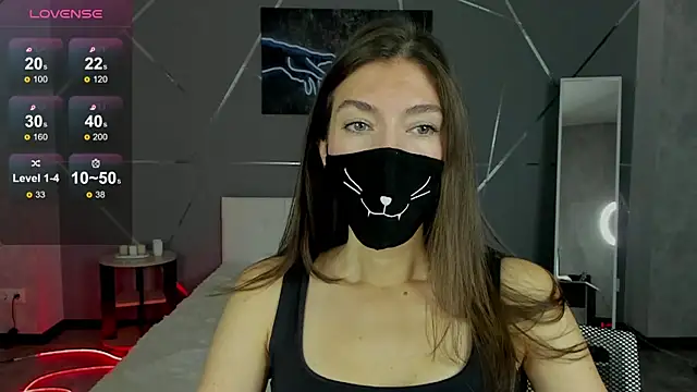 Snapshot of take_me_to_moon chatting on 09-18-25, 01:40 take me to moon online show from 09-18-25, 01:40