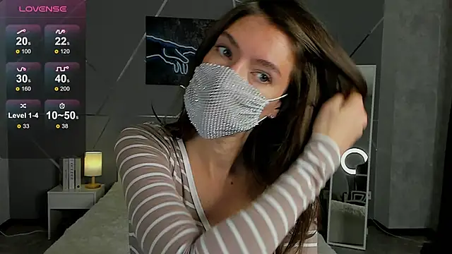 Snapshot of take_me_to_moon chatting on 10-06-25, 07:39 take me to moon online show from 10-06-25, 07:39