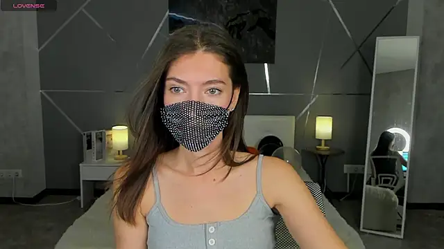 Snapshot of take_me_to_moon chatting on 11-05-25, 01:38 take me to moon online show from 11-05-25, 01:38