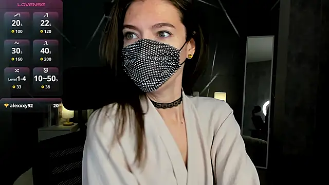 Snapshot of take_me_to_moon chatting on 12-04-25, 01:48 take me to moon online show from 12-04-25, 01:48