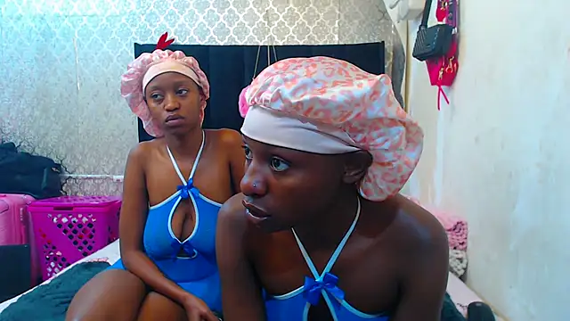 LonelyQueenxx25 online show from 11-28-25, 06:32