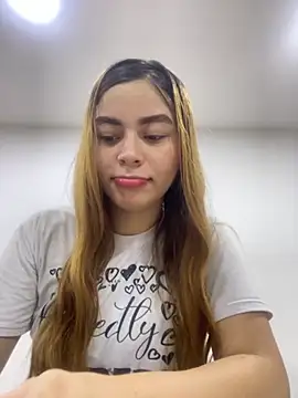 CharlotteBrownn  online show from 11-01-25, 03:30