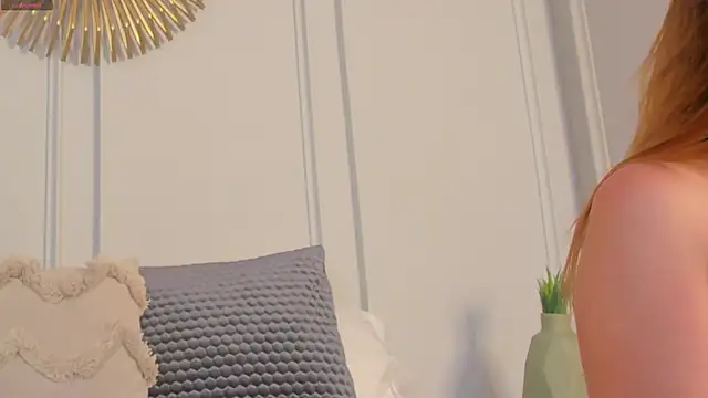 Snapshot of CharlotteBrownn_ chatting on 05-12-26, 12:30 CharlotteBrownn online show from 05-12-26, 12:30