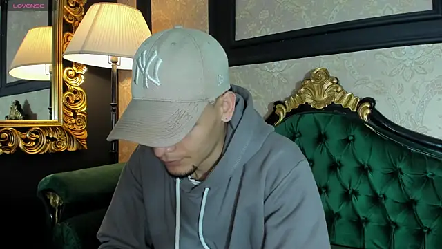 AlessandroKiing online show from 04-29-26, 12:48