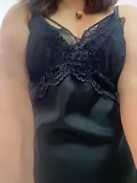 feifei 521 online show from 10-31-25, 02:23