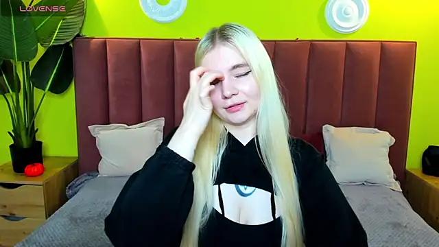 RuthBryant online show from 11-12-25, 12:44