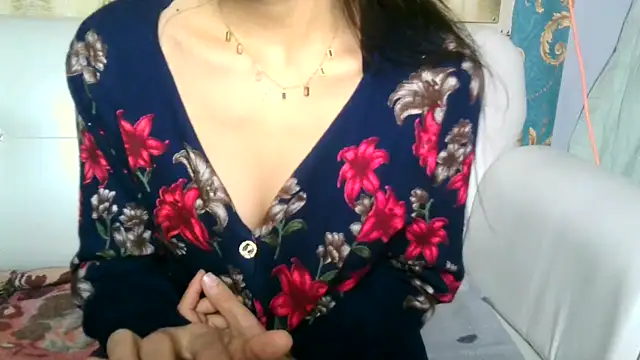 Snapshot of SHILPA_99 chatting on 11-24-25, 12:43 SHILPA 99 online show from 11-24-25, 12:43