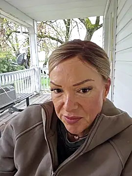 Sugarloveless online show from 04-16-26, 10:12