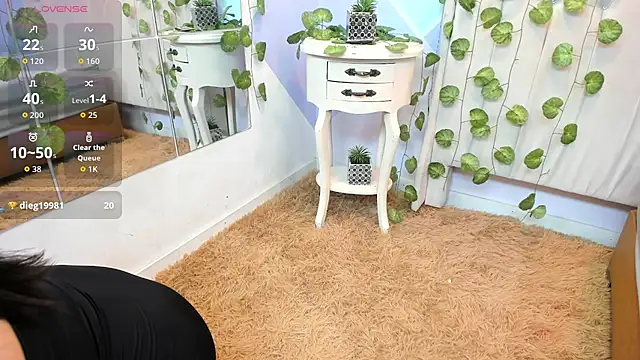 Snapshot of ZaharaSkylar chatting on 10-30-25, 12:17 ZaharaSkylar online show from 10-30-25, 12:17