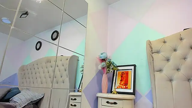 Snapshot of ZaharaSkylar chatting on 12-01-25, 11:48 ZaharaSkylar online show from 12-01-25, 11:48