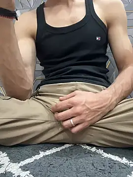 coupleyug online show from 02-26-26, 03:44