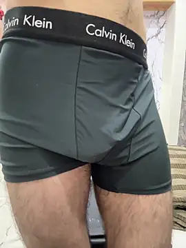 coupleyug online show from 04-04-26, 03:42