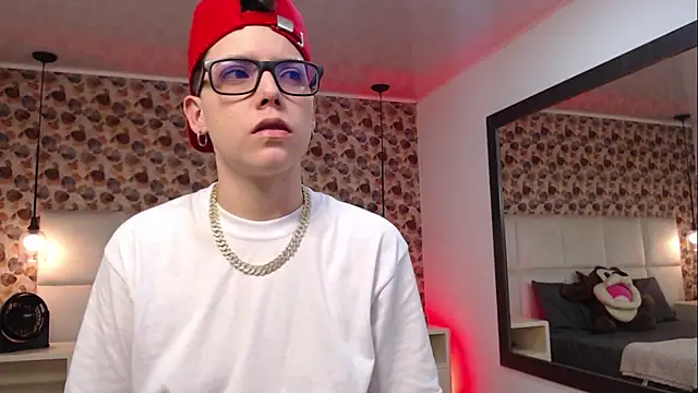 Snapshot of SpencerMontgomery chatting on 09-12-25, 07:03 SpencerMontgomery online show from 09-12-25, 07:03