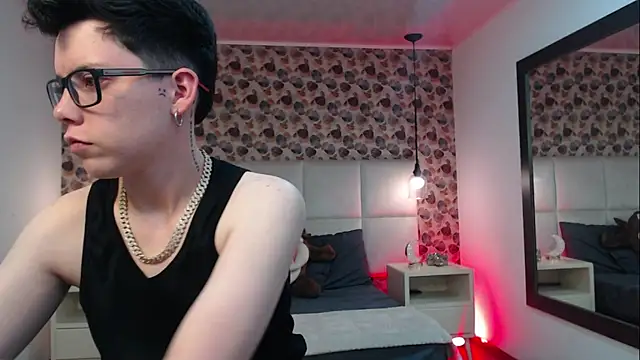 Snapshot of SpencerMontgomery chatting on 09-17-25, 07:15 SpencerMontgomery online show from 09-17-25, 07:15