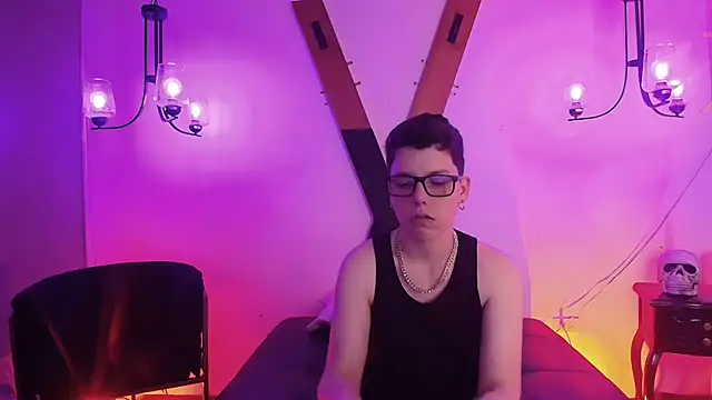 Snapshot of SpencerMontgomery chatting on 11-14-25, 07:45 SpencerMontgomery online show from 11-14-25, 07:45