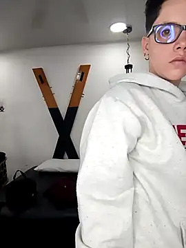 Snapshot of SpencerMontgomery chatting on 11-23-25, 04:40 SpencerMontgomery online show from 11-23-25, 04:40