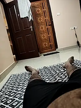 Snapshot of Mr_Batting_Man chatting on 11-12-25, 04:40 Mr Batting Man online show from 11-12-25, 04:40