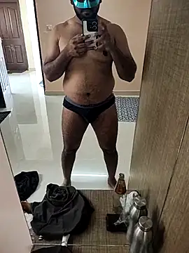 Snapshot of Mr_Batting_Man chatting on 11-15-25, 04:43 Mr Batting Man online show from 11-15-25, 04:43