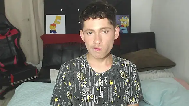 Snapshot of elfernh chatting on 09-21-25, 07:32 elfernh online show from 09-21-25, 07:32