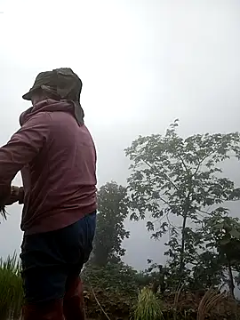 CoMay003 online show from 04-24-26, 12:35