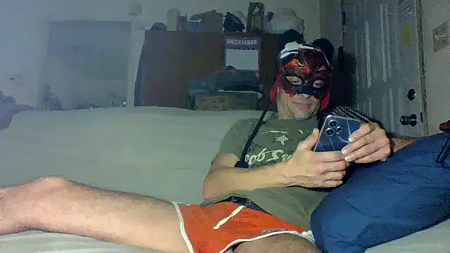 Snapshot of dicinyou80 chatting on 12-20-25, 08:21 dicinyou80 online show from 12-20-25, 08:21