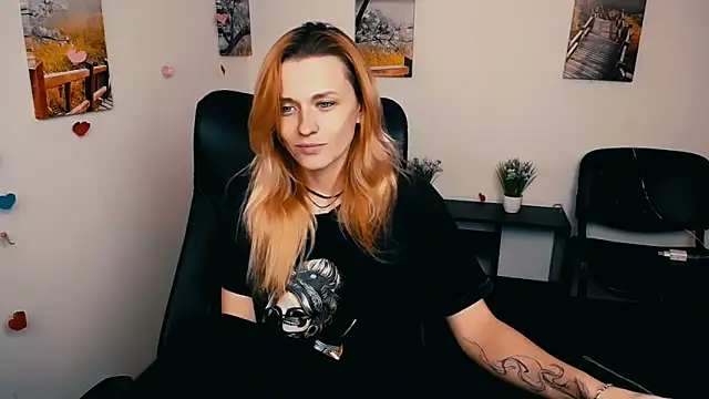 PeppyMia online show from 11-24-25, 07:41