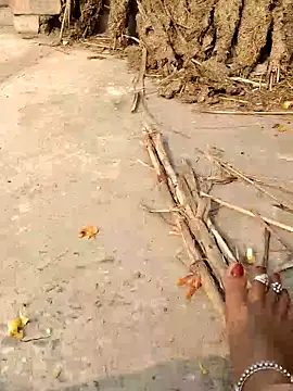 Snapshot of SHABNAM_G chatting on 12-02-25, 08:08 SHABNAM G online show from 12-02-25, 08:08