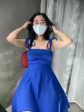 Snapshot of Voyerra_g chatting on 11-06-25, 01:28 Voyerra g online show from 11-06-25, 01:28