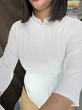 Voyerra g online show from 04-23-26, 02:24