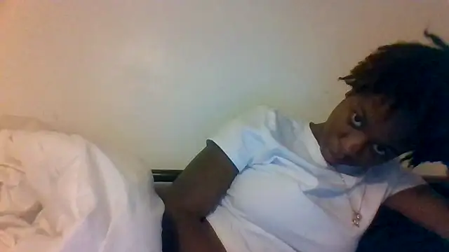 Snapshot of _she_was_a_fairy chatting on 11-29-25, 10:02 she was a fairy online show from 11-29-25, 10:02