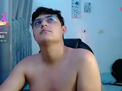 yesitwink  online show from 03-26-26, 03:34