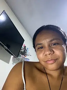 Snapshot of AfricaMart chatting on 10-09-25, 02:31 AfricaMart online show from 10-09-25, 02:31