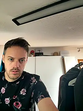 Snapshot of bigcockjohnxxxxx chatting on 10-14-25, 07:42 bigcockjohnxxxxx online show from 10-14-25, 07:42