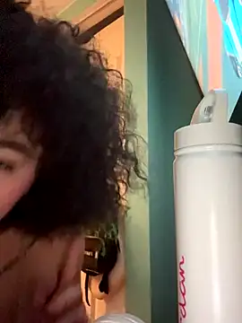 Snapshot of prinxesslola chatting on 10-21-25, 11:49 prinxesslola online show from 10-21-25, 11:49