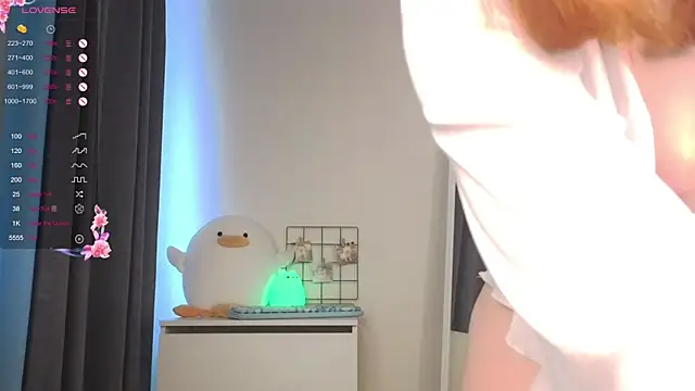 roxydolll online show from 06-17-26, 02:03