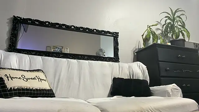 Pussyismyfavoritetaste online show from 04-25-26, 07:00