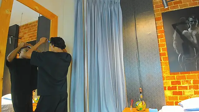 Snapshot of AlanCutee chatting on 11-18-25, 11:36 AlanCutee online show from 11-18-25, 11:36