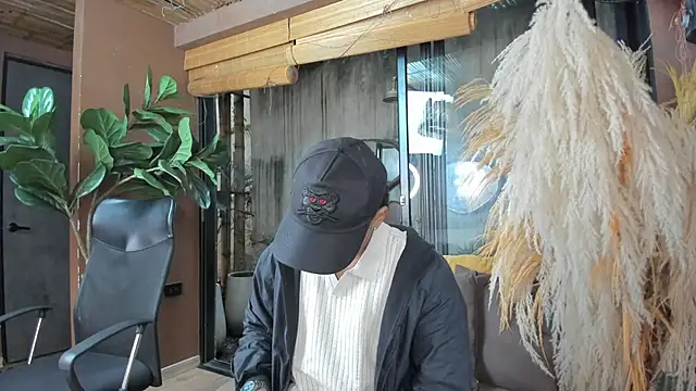 Snapshot of AlanCutee chatting on 11-22-25, 11:31 AlanCutee online show from 11-22-25, 11:31