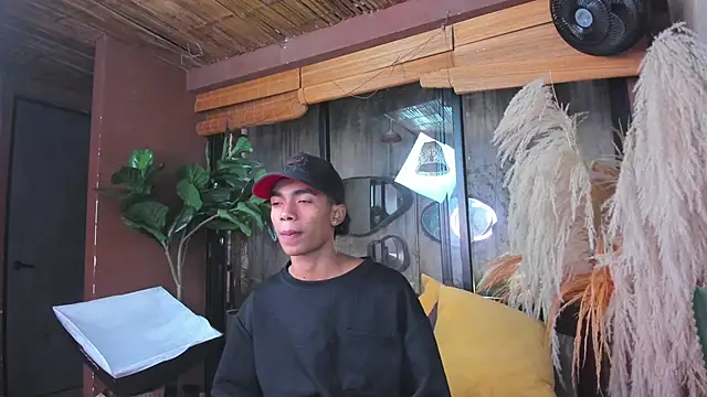 Snapshot of AlanCutee chatting on 11-24-25, 11:54 AlanCutee online show from 11-24-25, 11:54