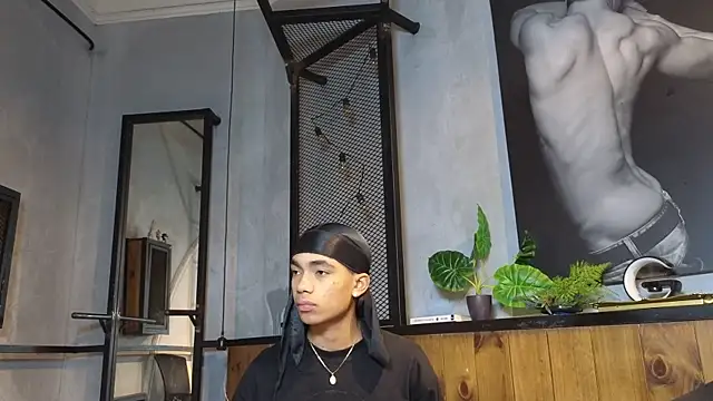 AlanCutee online show from 04-25-26, 12:08