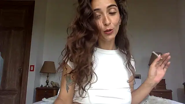 Snapshot of venuslibre chatting on 10-24-25, 07:21 venuslibre online show from 10-24-25, 07:21