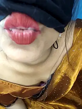 Snapshot of Hot_Sony777 chatting on 10-28-25, 04:27 Hot Sony777 online show from 10-28-25, 04:27