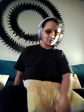 Esmeralda333 online show from 02-24-26, 11:52