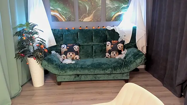 AnoraDark online show from 10-12-25, 07:24