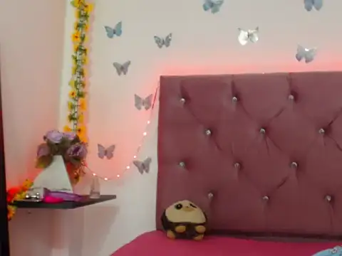 Snapshot of Belasex216 chatting on 11-11-25, 04:45 Belasex216 online show from 11-11-25, 04:45