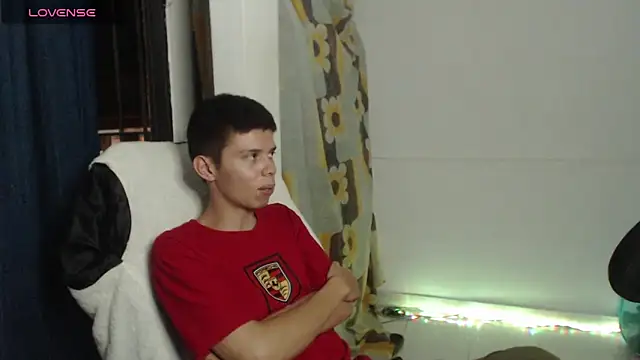 JhoanVelezModel online show from 10-15-25, 02:01