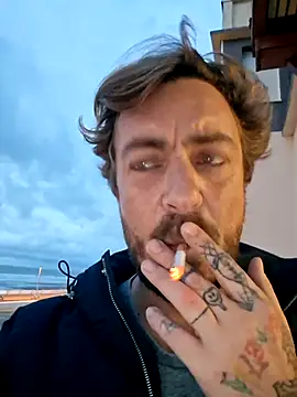 3615-ULLA online show from 11-10-25, 04:39