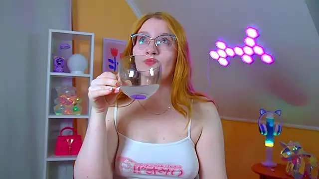 AliceAllisons online show from 04-24-26, 06:43