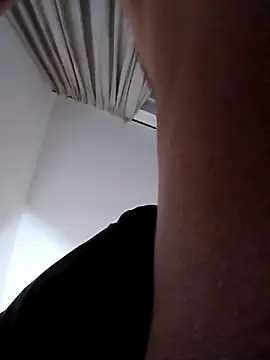 Snapshot of handsome8inchh chatting on 09-14-25, 12:21 handsome8inchh online show from 09-14-25, 12:21